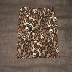 High waisted skin tight leopard print mini skirt
